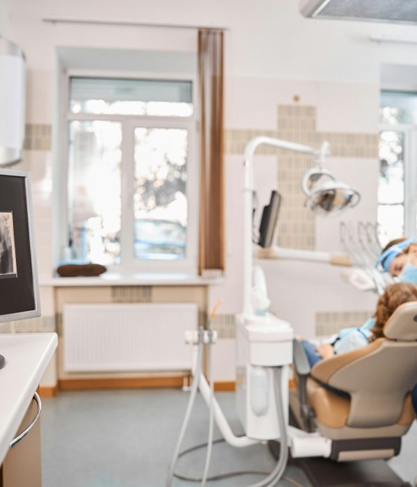 appointment-at-a-local-pediatric-dentist-office